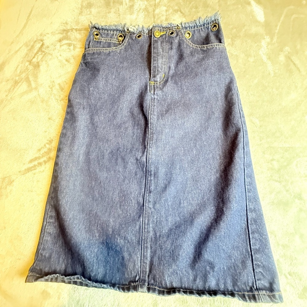 Vintage S.L.A. Denim Maxi Skirt Size 3/4 Frayed Waist Grommet Y2K Jean Skirt